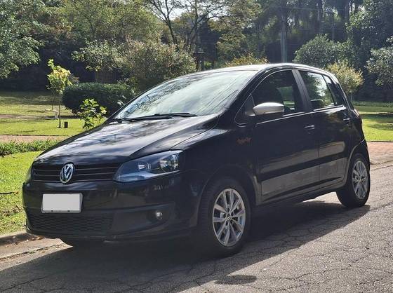 VOLKSWAGEN FOX 1.6 MI ROCK IN RIO 8V FLEX 4P MANUAL VOLKSWAGEN FOX 1.6 MI ROCK IN RIO 8V FLEX 4P MANUAL